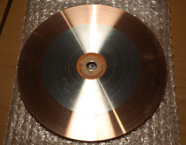 The Redwing+5 Lap The Redwing+5 Faceting Lap - Copper with BA5T Center. Thanks Gearloose!