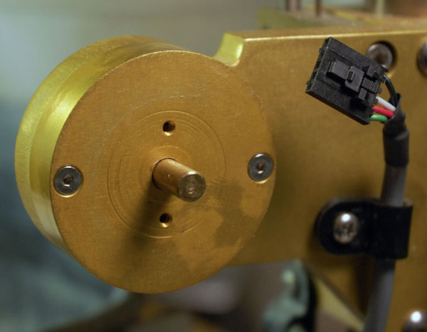 Omni-E Faceting Machine - Faceting Head with Digital Encoder Removed Omni-E Faceting Machine - Faceting Head with Digital Encoder Removed