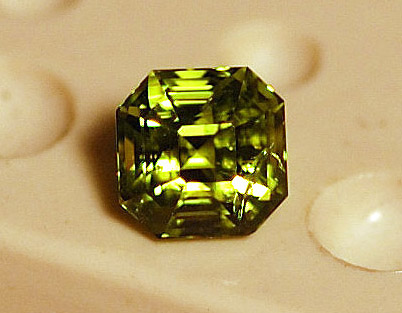 Asscher Cut San Carlos Peridot 1.60 carats